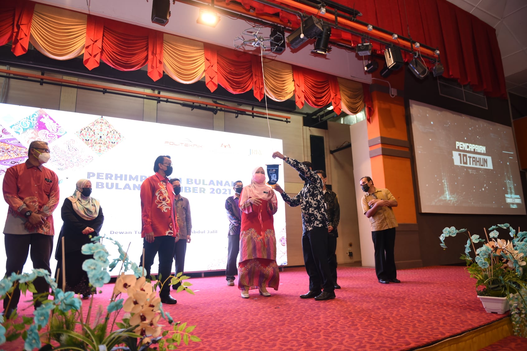 perhimpunanDis21-6