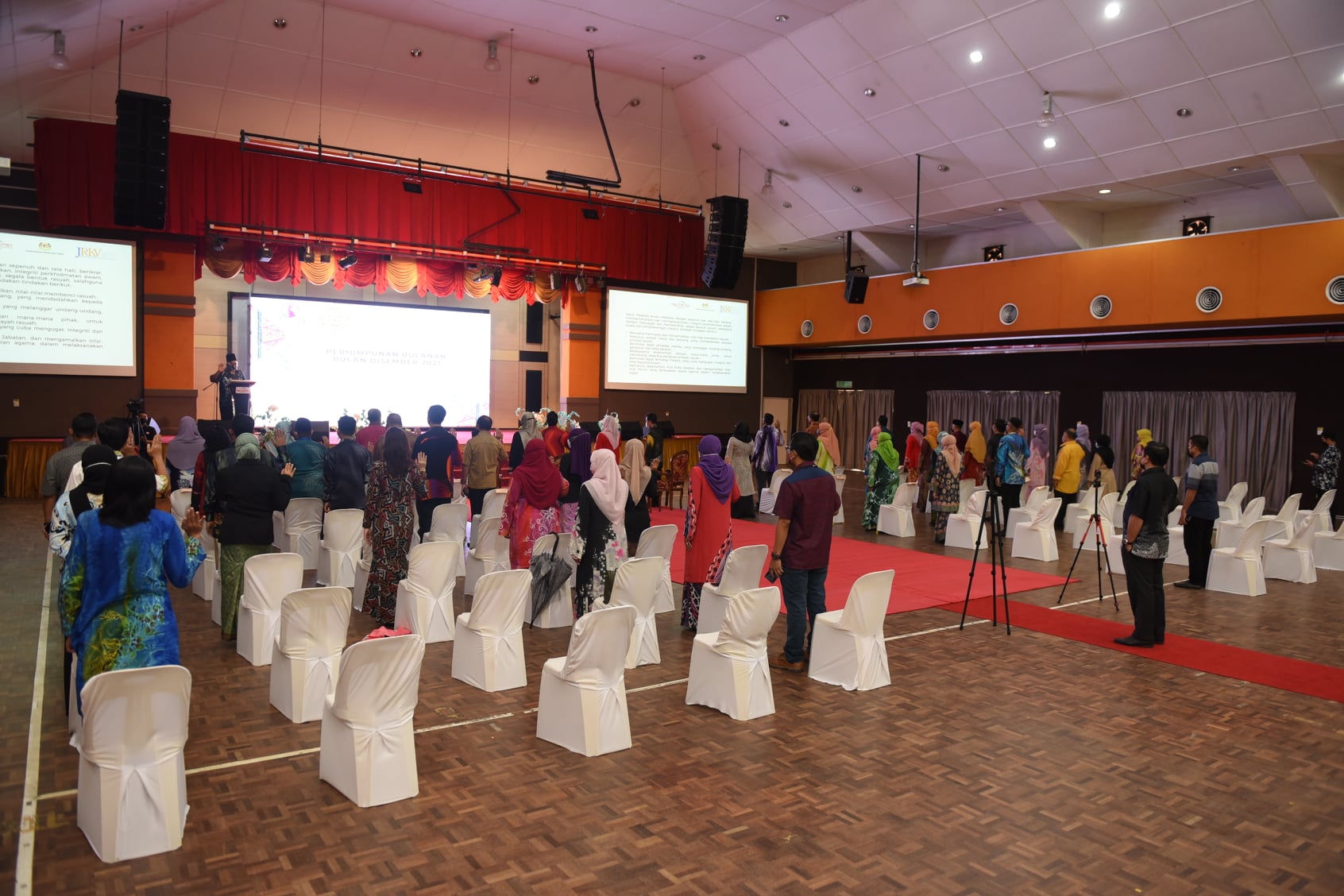 perhimpunanDis21-10